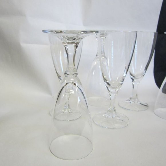 VTG 90'S FACETED STEM SMALL GLASS, SIMPLE ELEGANCE, GREAT FOR TOASTING - Picture 6 of 7